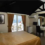Szálloda Chateau De 3*