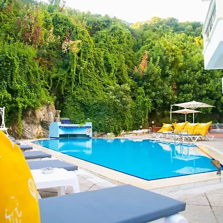 Hotel Chateau De 3*