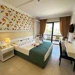Chateau De 3* 말마리스