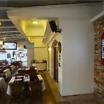 Chateau De 호텔 3*
